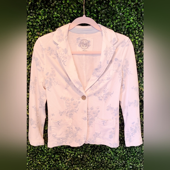 SO Blazer - Picture 1 of 3